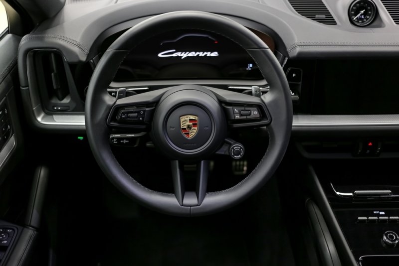 interior cockpit of Porsche Cayenne Turbo