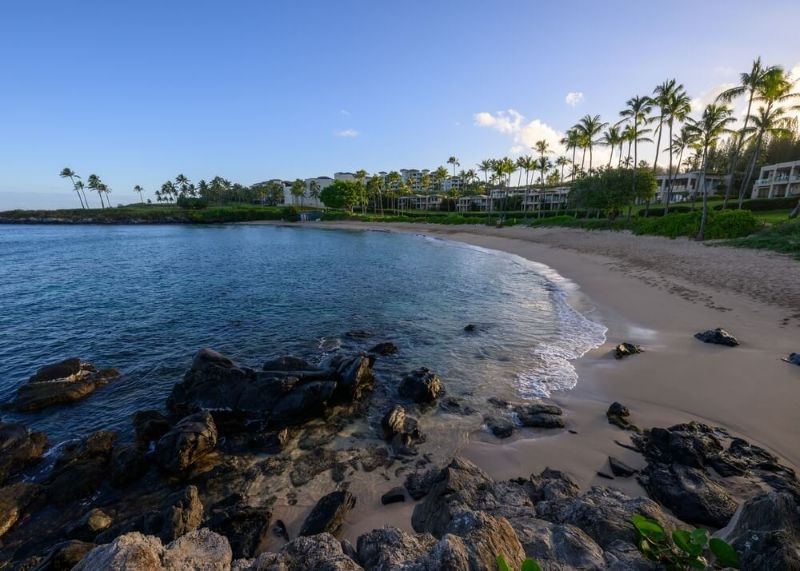 Landscape photograph of Kapalua Bay on the island of Maui, Hawaii.