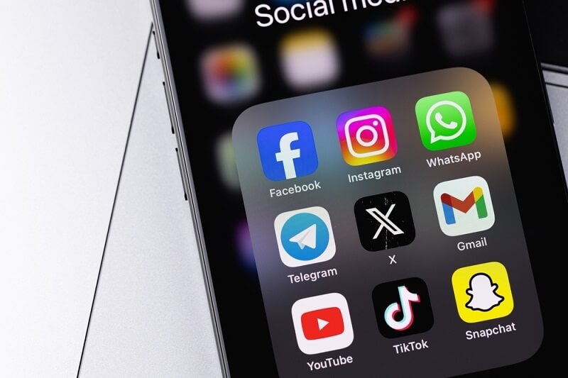 social media apps for ads