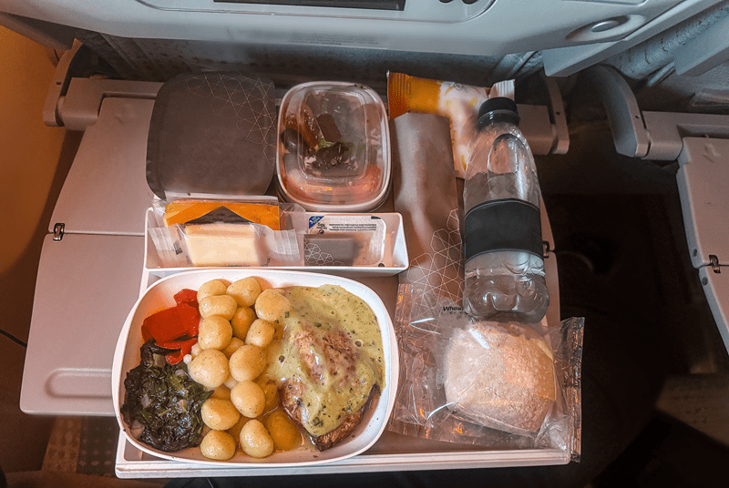Airplane food taste 
