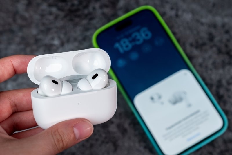 airpods iphone integration