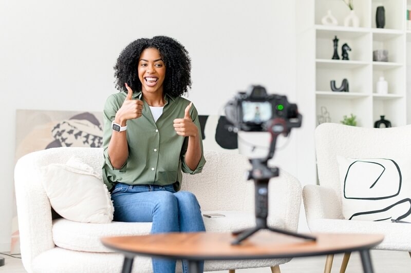 creator doing brand promotions