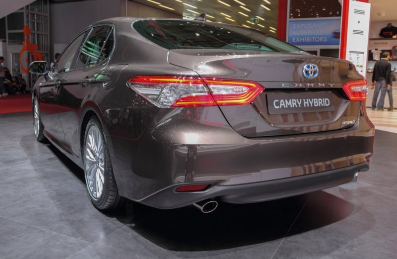toyota camry hybrid