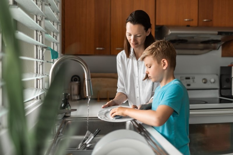 kids doing chores