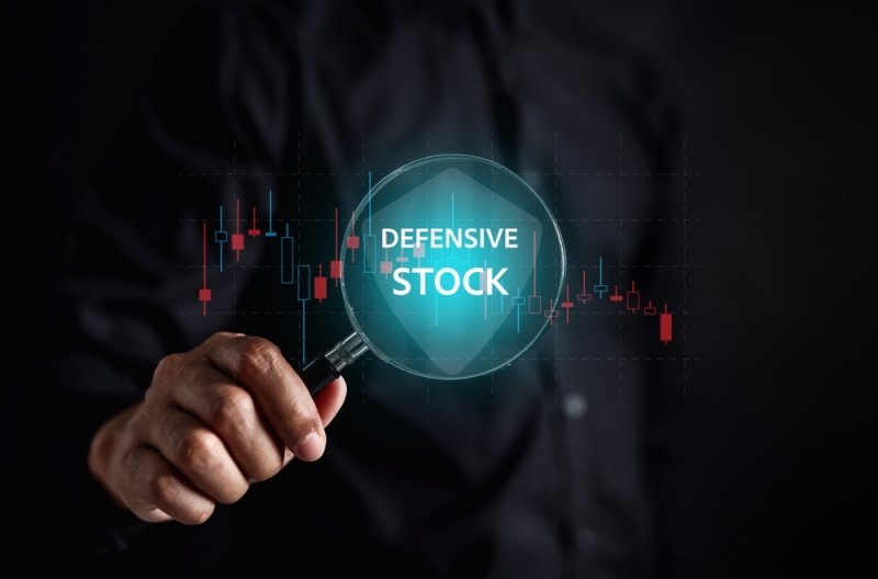What are Defensive Stocks, and How Do They Work in 2026?