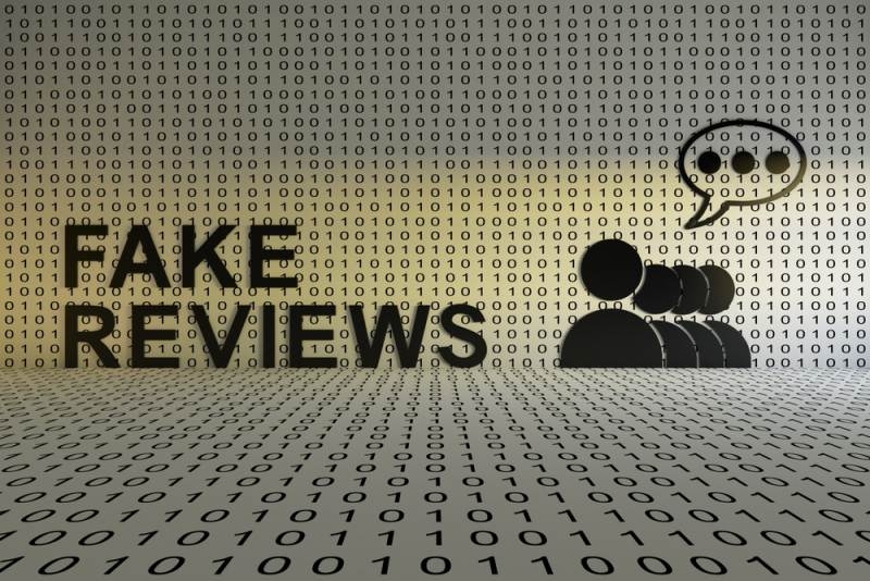 FAKE REVIEWS concept