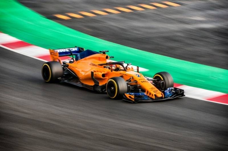 Fastest Car in F1 History and Why Formula 1 Cars Dominate?