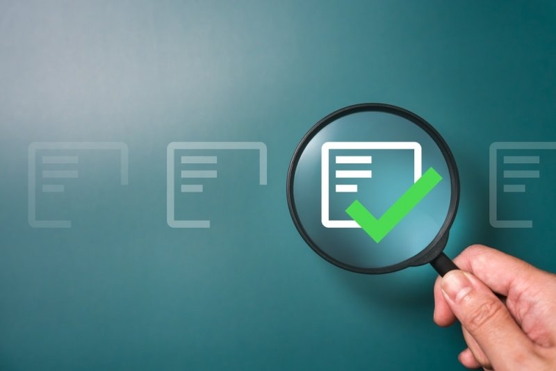 green checkmark representing SaaS compliance