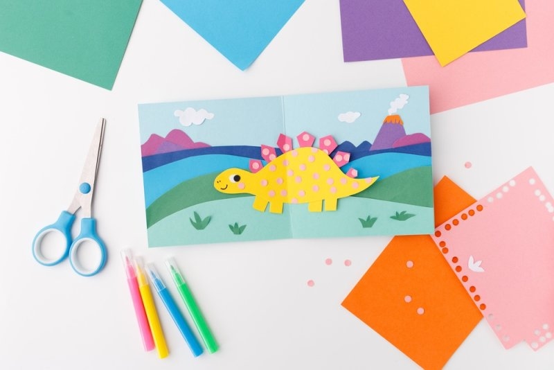 10 Easy DIY Activities for Kids To Keep Them Entertained