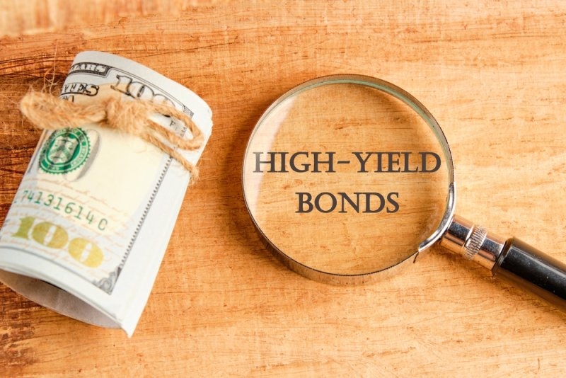 High-Yield Bonds through a magnifying glass