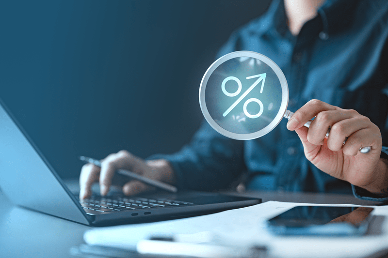 best high yield savings rates, high yield savings account benefits, how to choose savings account, savings account interest rates, maximize savings account returns