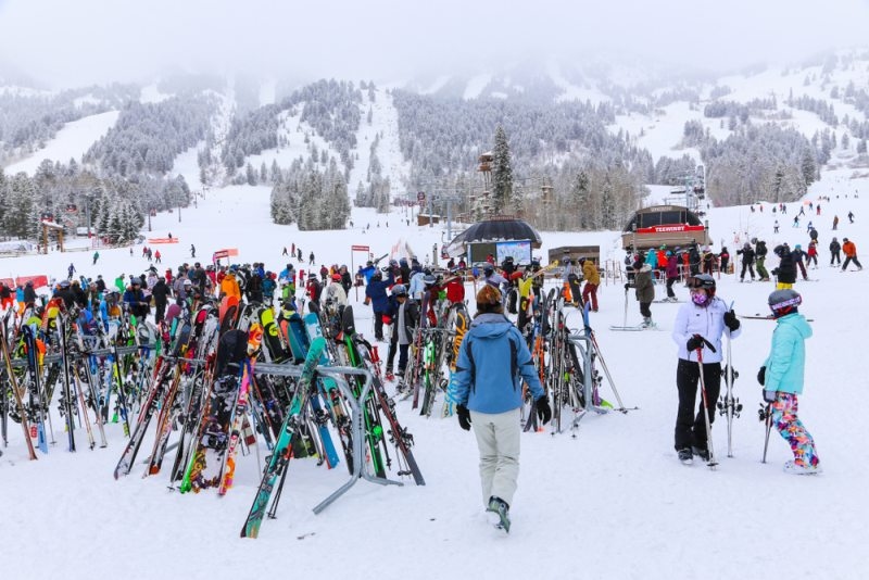 jackson hole skiing season