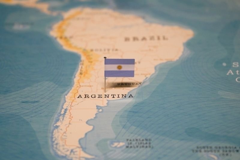 A map of Argentina with the Argentine flag displayed.