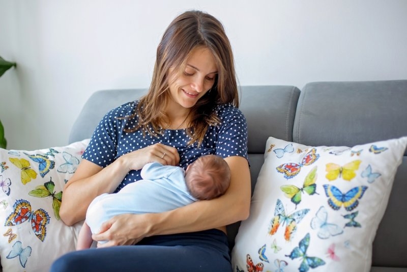 Why is Cluster Feeding Normal for Your Newborn Baby?