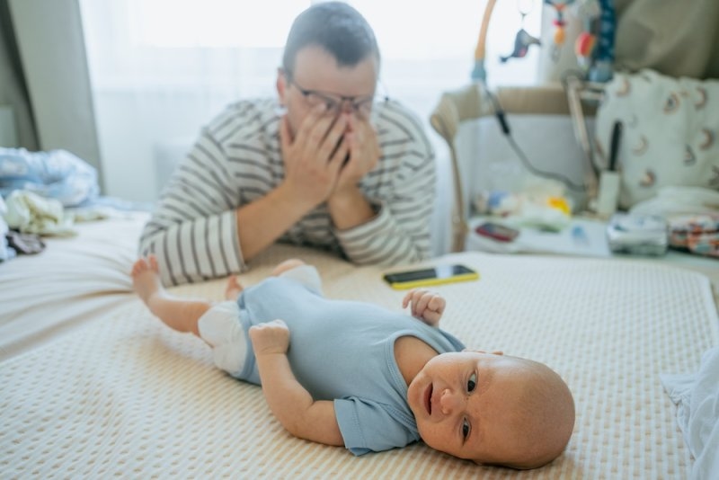 9 Helpful Tips To Overcome The Newborn Father Frustration