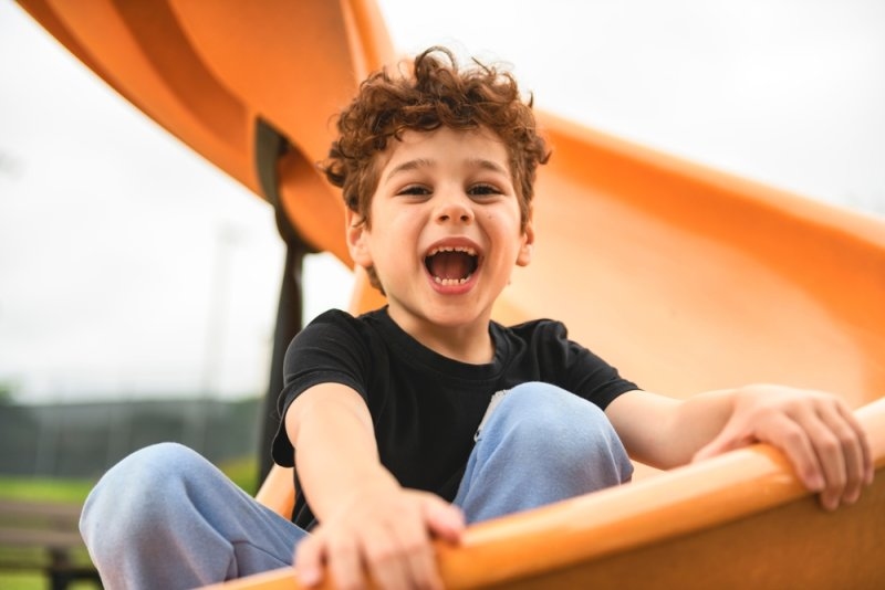 7 Secrets To Raise Happy Children That Parents Must Know