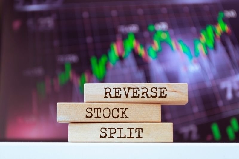 Reverse Stock Splits: Understanding Risks, Math & Signals