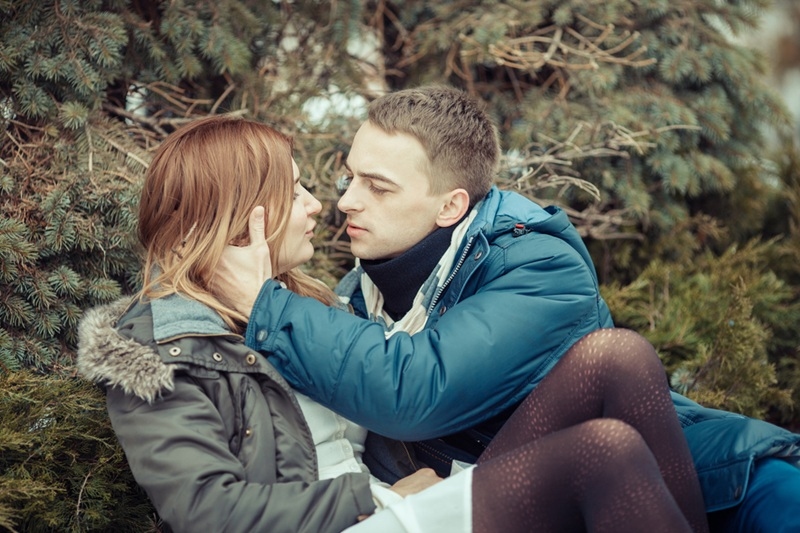 How to Know You’re in a Slow Burn Relationship