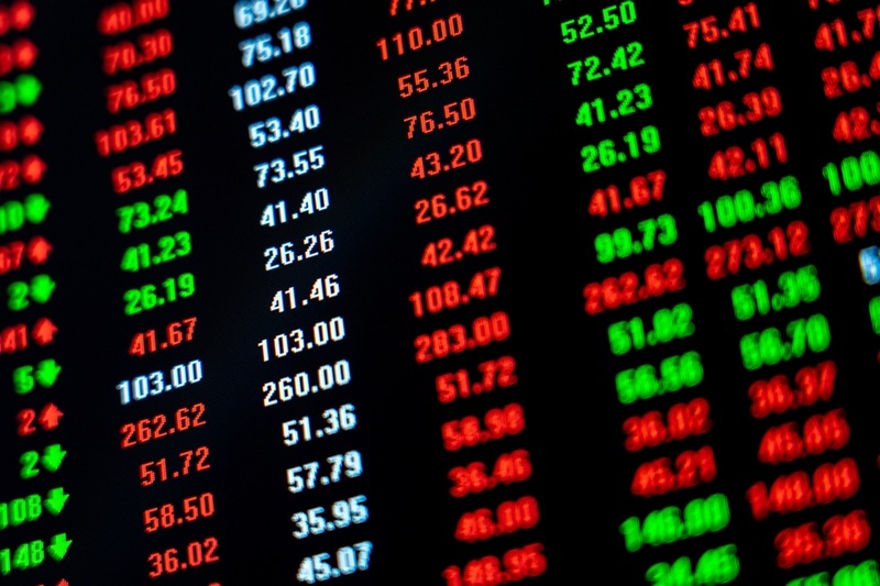 The Rise of Boring Stocks: Why Utilities & Industrial Companies Often Outperform in Uncertain Market