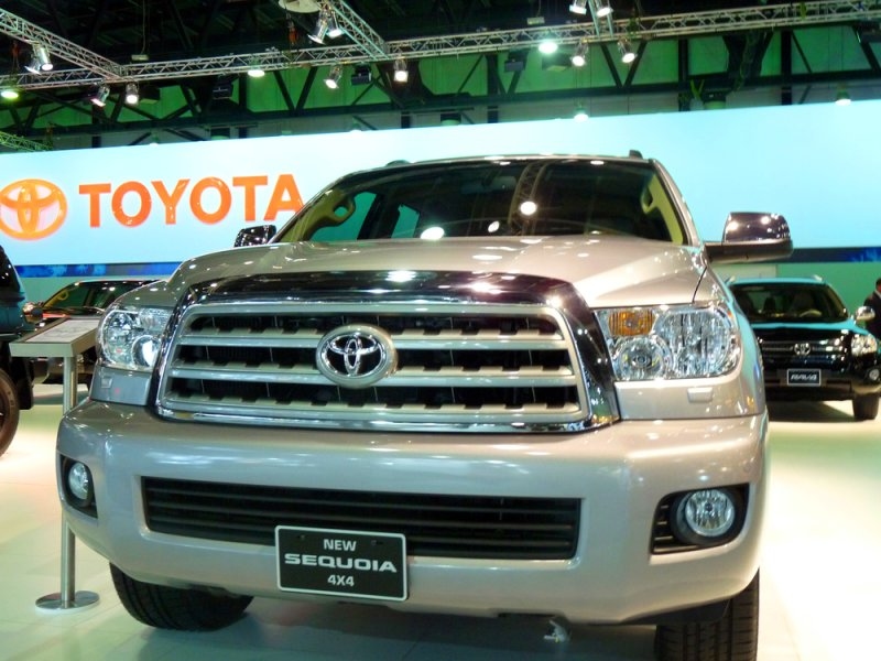 Toyota Sequoia reviews