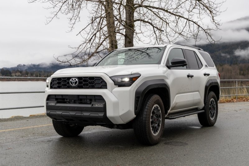 Toyota 4Runner vs Nissan Pathfinder