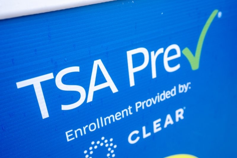 Comparison of TSA PreCheck screening and CLEAR biometric airport security
