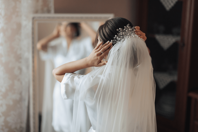 outfit accessory color matching