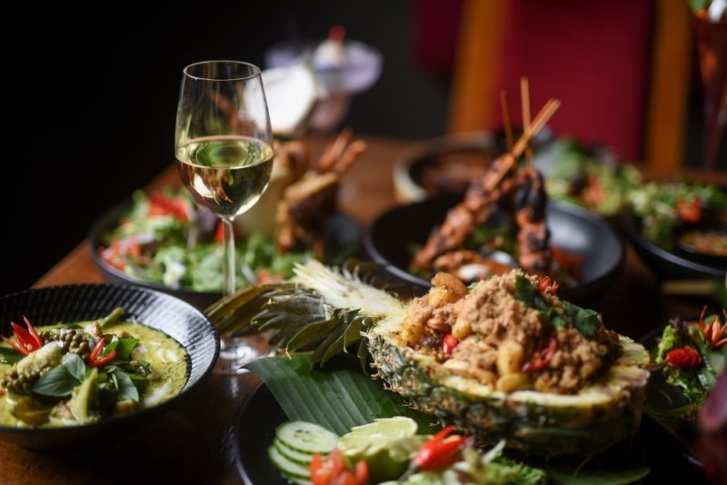 Wine and Thai Food