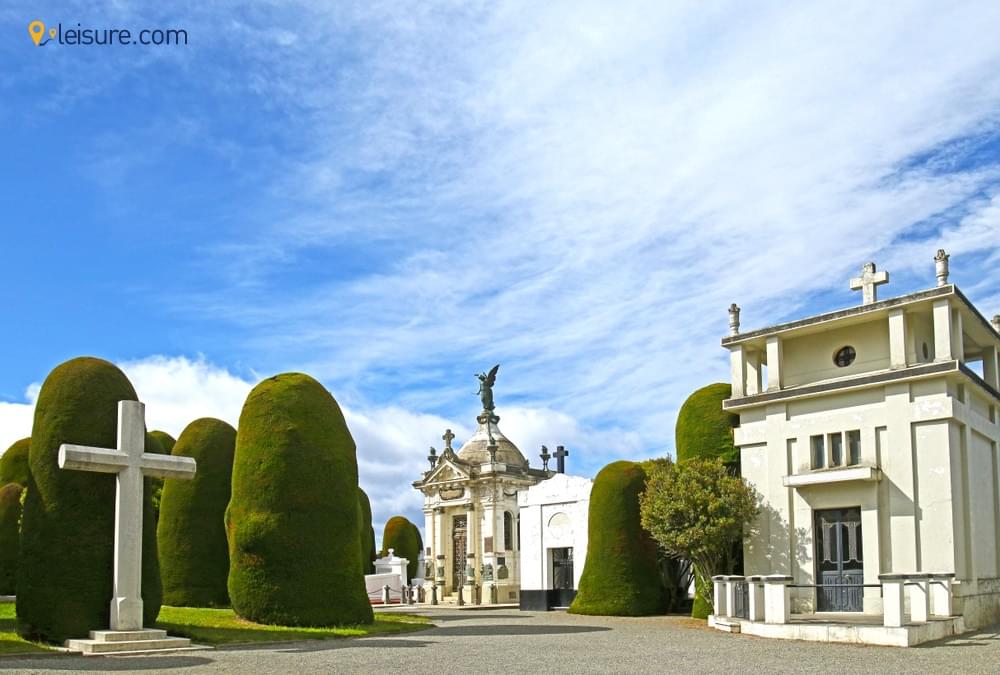 Embarkation to the Ferry